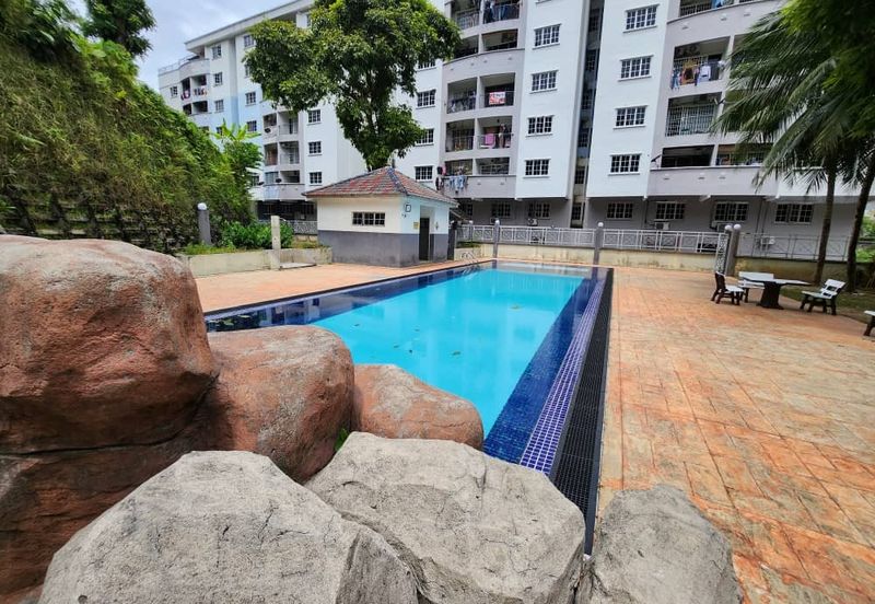 Kemensah Villa Condominium