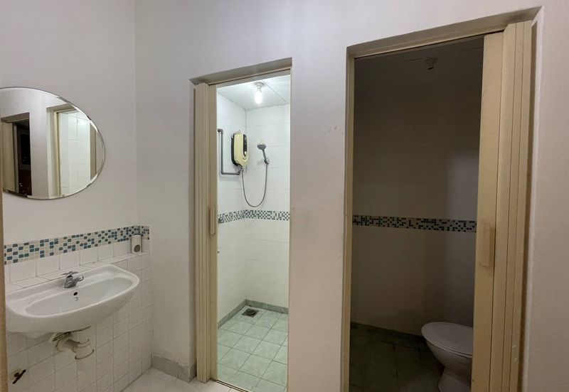 Seri Maya Condominium