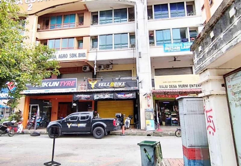 Ampang 4-Storey Shop Office Tmn Putra Sulaiman Facing Main Road