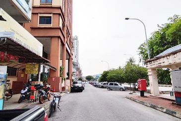 Ampang 4-Storey Shop Office Tmn Putra Sulaiman Facing Main Road
