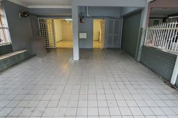 Taman Pinggiran Batu Caves