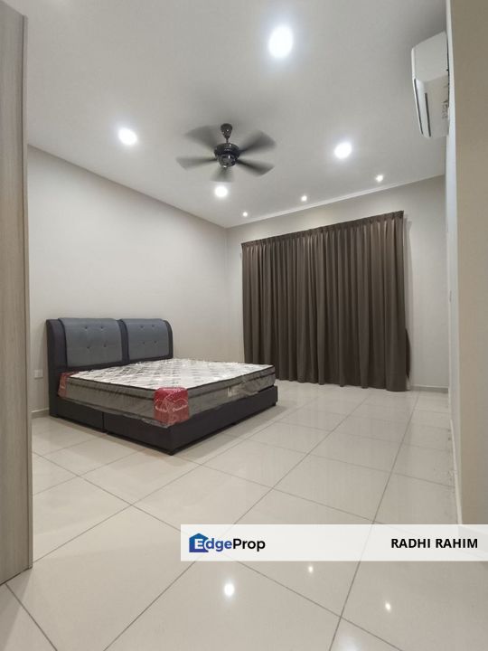 Sendayan Renovated Freehold Terrace Gated Area Seremban Fasa 3, Negeri Sembilan, Seremban