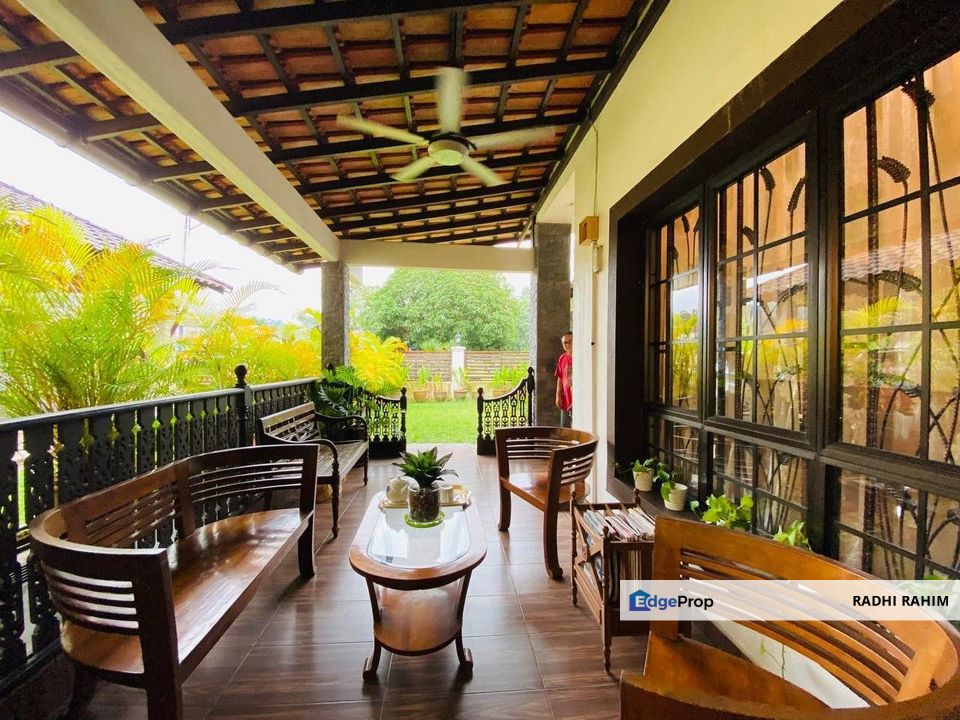 Gombak Batu 9 Freehold Bungalow Renovated Fully Furnished , Selangor, Gombak