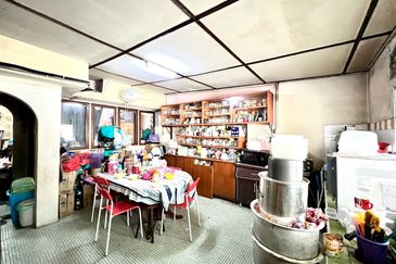 Taman Desa Keramat AU2