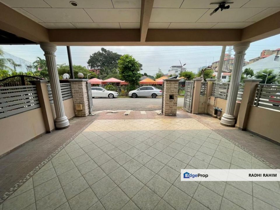 Selayang Indah Endlot Freehold Renovated Facing Open Gombak , Kuala Lumpur, Selayang