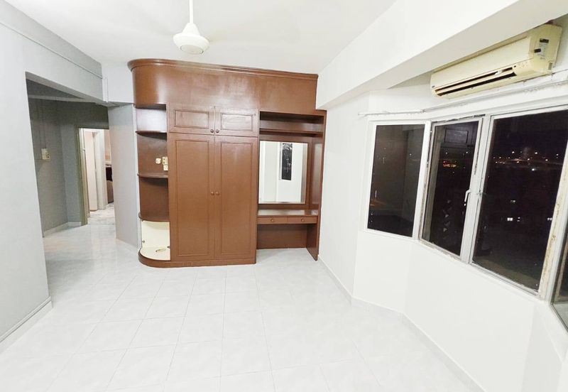 Ayers Tower @ Taman Kosas