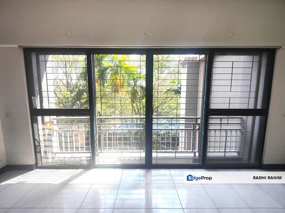 Ampang Big Size Condo Renovated Tiara Ampang Peaceful Environment , Selangor, Ampang