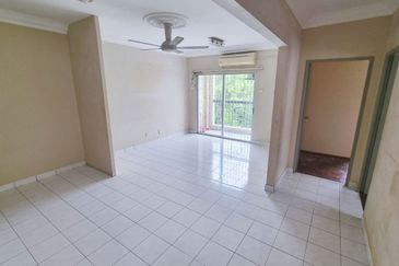 Pangsapuri Kristal (Crystal Tower), Taman Bukit Indah