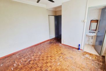 Pangsapuri Kristal (Crystal Tower), Taman Bukit Indah