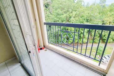 Pangsapuri Kristal (Crystal Tower), Taman Bukit Indah