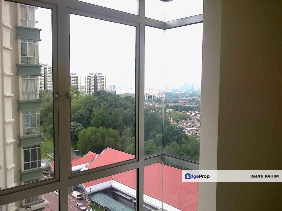 Desa Putra Corner Unit Next To LRT Sri Rampai Walk to Wangsa Walk, Kuala Lumpur, Wangsa Maju