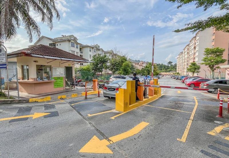 Sri Hijauan, Ukay Perdana