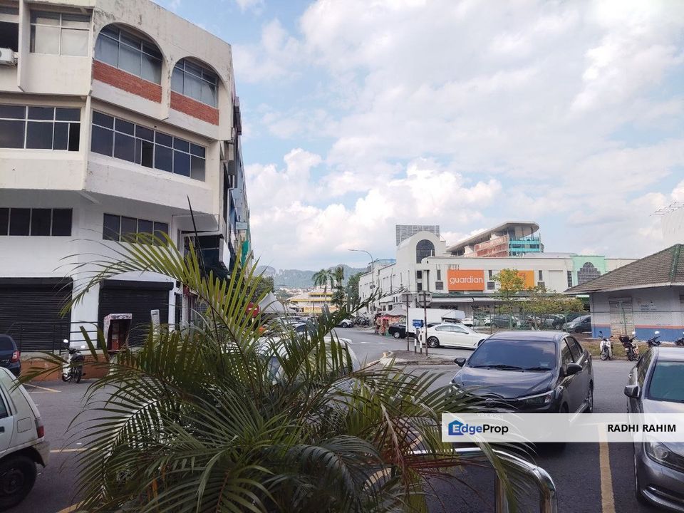 Tmn Permata Near Giant & Melawati Easy MRR2 Access Freehold Good Traffic, Kuala Lumpur, Taman Melawati