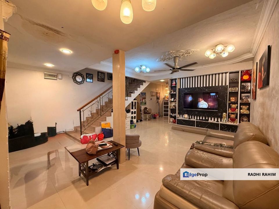 PJ Taman Medan Baru Renovated & Extended Facing West, Selangor, Petaling Jaya