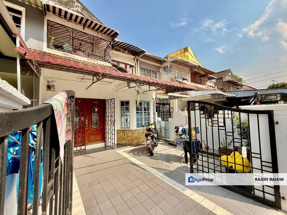 PJ Taman Medan Baru Renovated & Extended Facing West, Selangor, Petaling Jaya