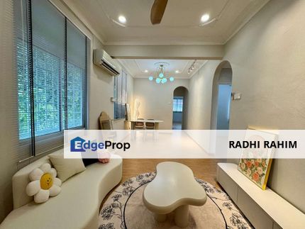 Ampang Cantik Rumah Dah Reno Bukit Teratai Corner Unit, Selangor, Ampang