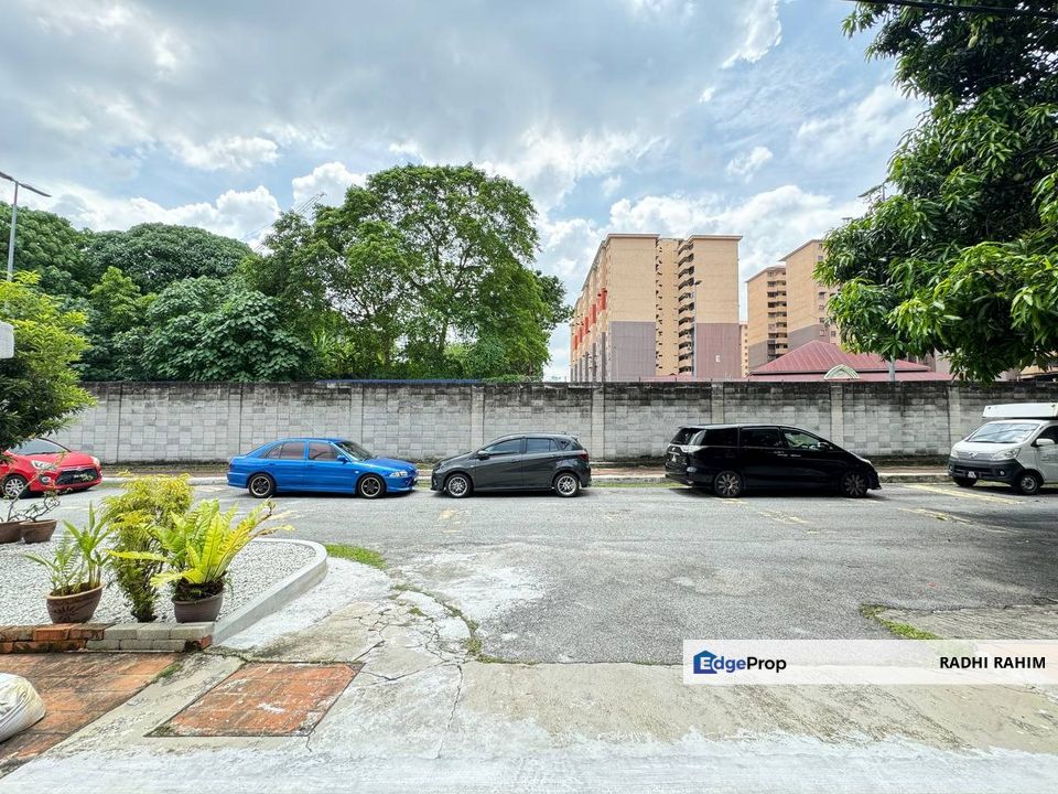 Endlot Kelana Jaya w Extra Land Renovated Extended Facing Open Guarded Area PJ, Selangor, Kelana Jaya