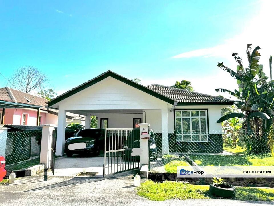 Banglo Setingkat Lenggeng Semenyih Freehold Renovated Well-Maintained Seksyen 9, Negeri Sembilan, Lenggeng