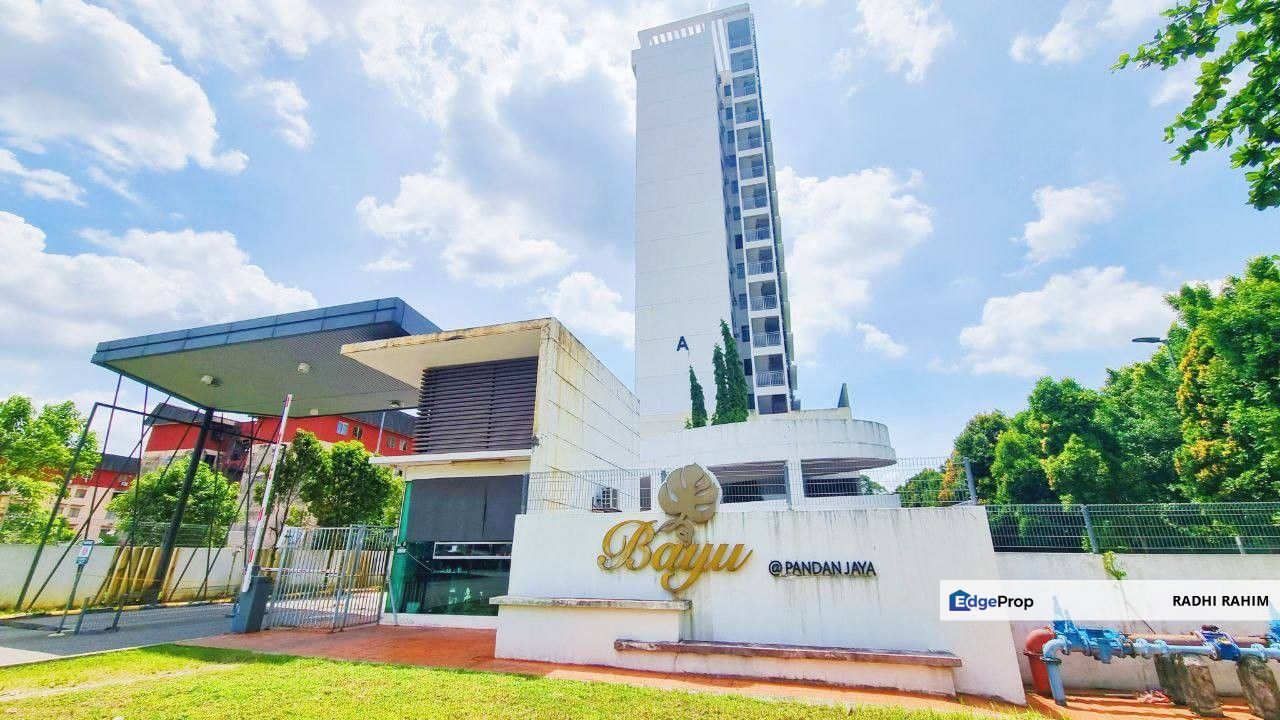 Bayu Condo Ampang Pandan Jaya Next to LRT 2 Parking 1067sf Negotiable , Selangor, Pandan Jaya