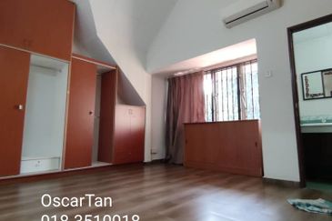 Good Condition, Well Keep unit for Sale at Kepong area!!