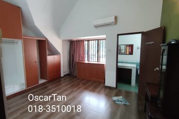 Good Condition, Well Keep unit for Sale at Kepong area!!