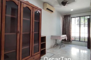 Good Condition, Well Keep unit for Sale at Kepong area!!