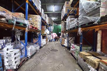 Corner Semi D Factory In Taman Ehsan For Sale