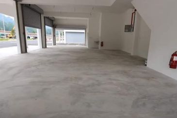 3sty Corner Shop in Setia Eco Templer For Sale