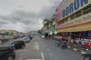 3sty Corner Shop in Tanjung Karang For Sale