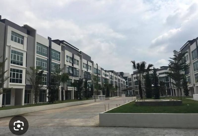 Ground Floor Unit in Boulevard Business Park For Rent