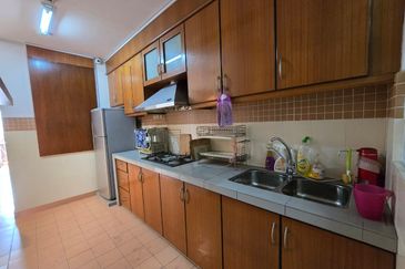 Perdana Exclusive Condominium