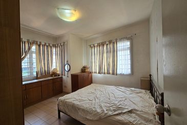 Perdana Exclusive Condominium