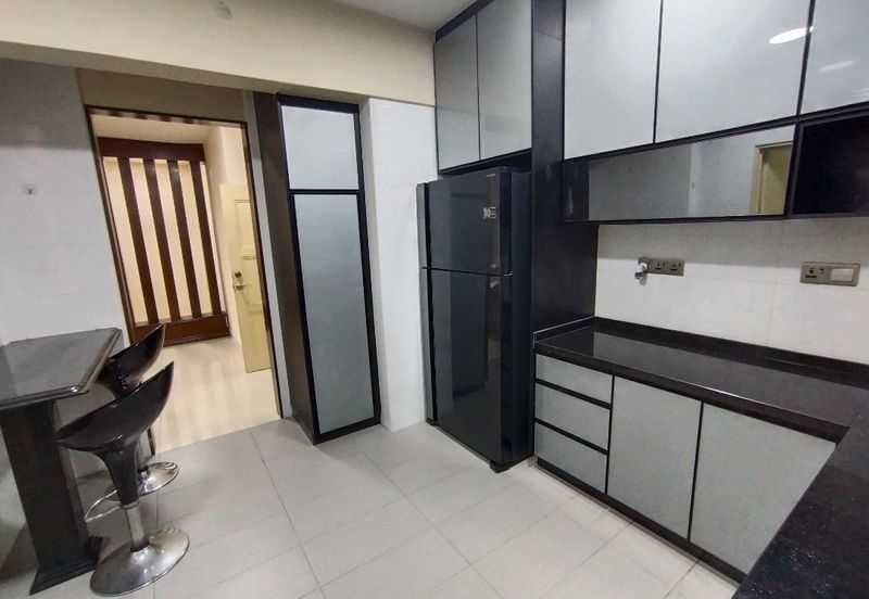 Rivercity Condominium