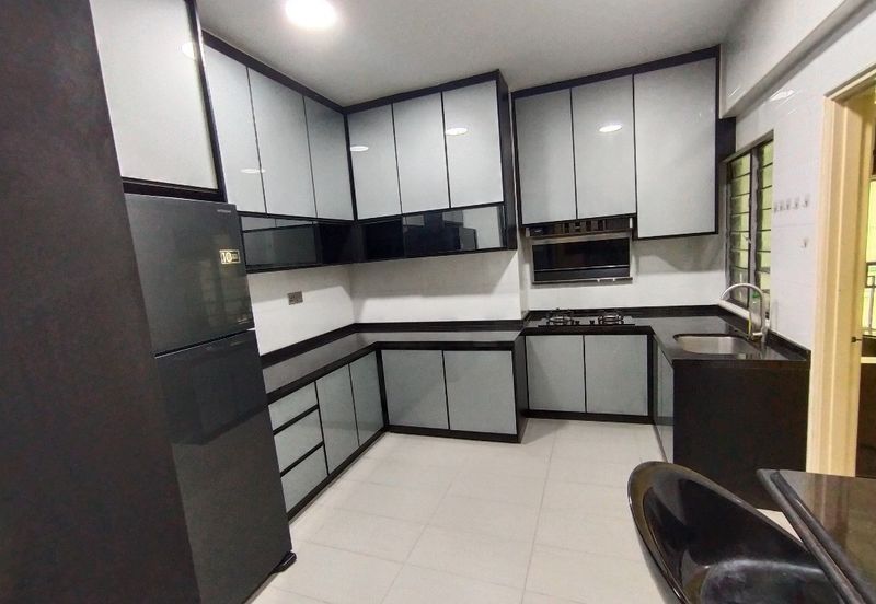 Rivercity Condominium