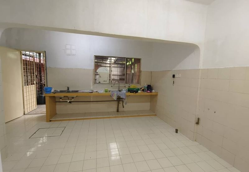 Bandar Menjalara (Desa Seri Mahkota)