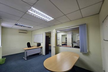 Medan Putra Business Centre