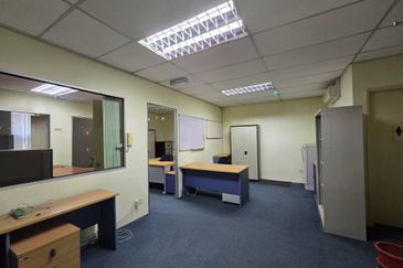 Medan Putra Business Centre