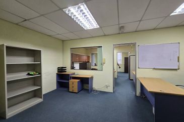 Medan Putra Business Centre