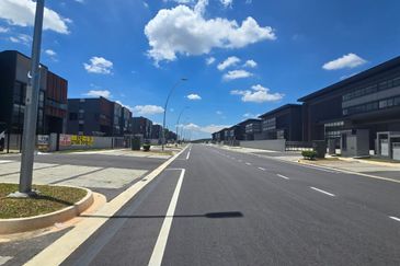 Elmina Business Park