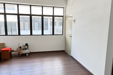 D Square @ Bandar Damai Perdana