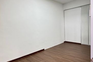 D Square @ Bandar Damai Perdana