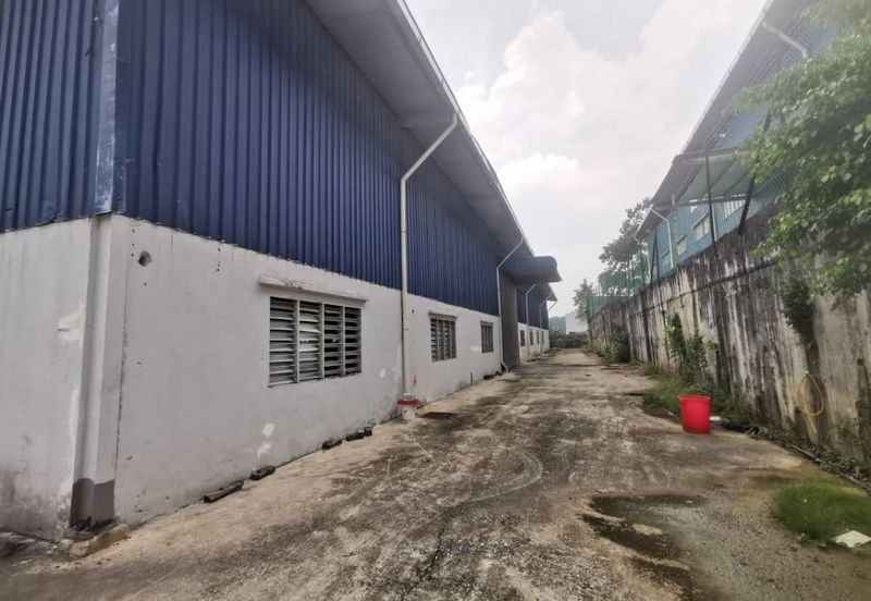 Jalan Bukit Cherakah