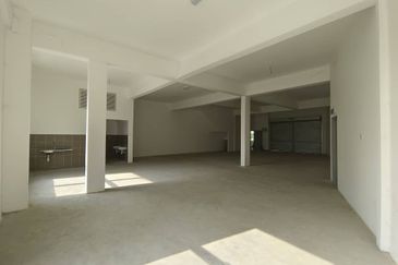 2 Storey Shoplot @ Tmn Velox, Rawang for Sale !
