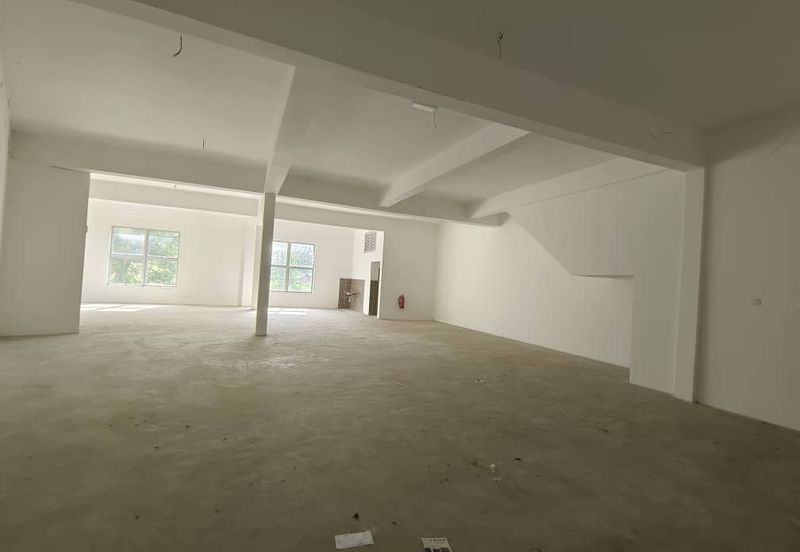 2 Storey Shoplot @ Tmn Velox, Rawang for Sale !