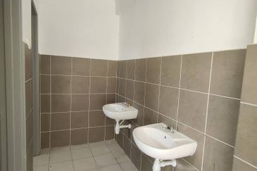 2 Storey Shoplot @ Tmn Velox, Rawang for Sale !