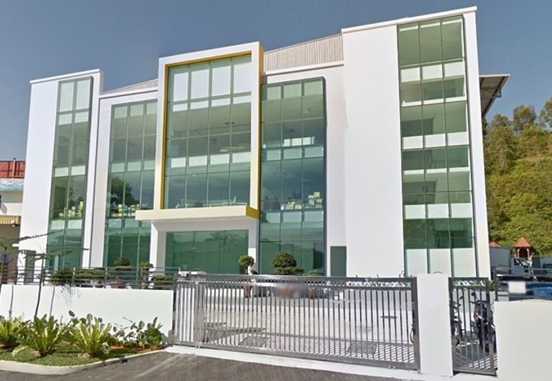 Kaw Industri Taman Eshan, Tmn Eshan. 4-Store Detached Office Factory