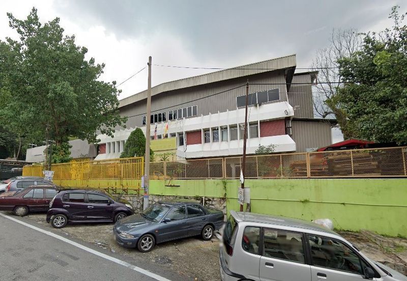 Kaw Industri Taman Eshan, Tmn Eshan. 4-Store Detached Office Factory