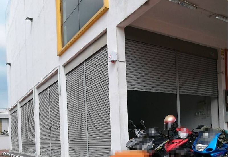 1.5 Storey Semi-D Factory @ Kaw Perindustrian Rawang Perdana For Rent.