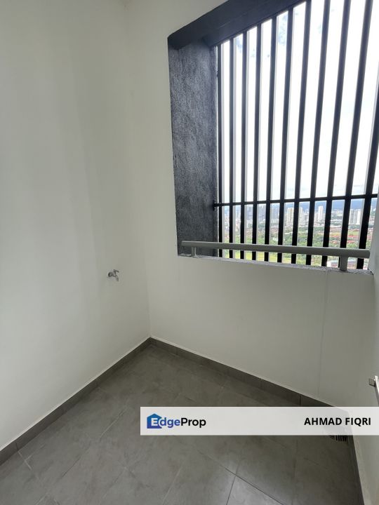 Anggun Lumayan 3 Parkings View Tasik Permaisuri Facing Morning Sun Top Floor High Ceiling, Kuala Lumpur, Cheras