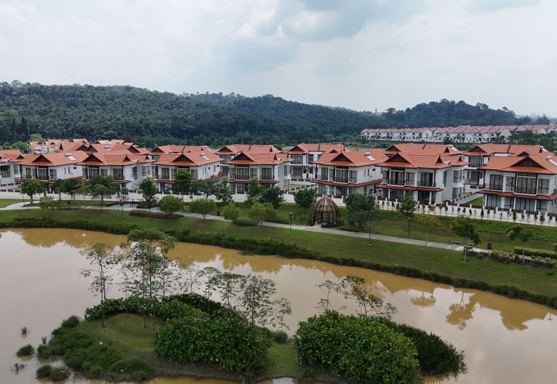 Serambi Villa Setia Alam Sari